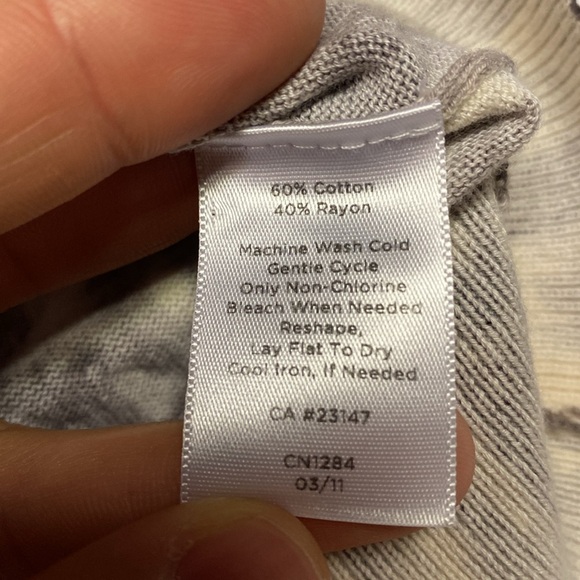 Talbots Short Sleeve Knit Sweater Cardigan V-Neck Women’s M Button Front Grey - Picture 7 of 11